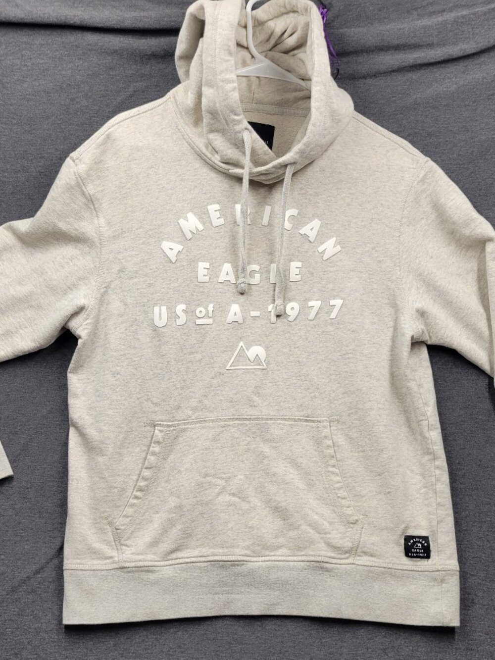 Mens or women's sweatshirt, American Eagle, size large, good condition